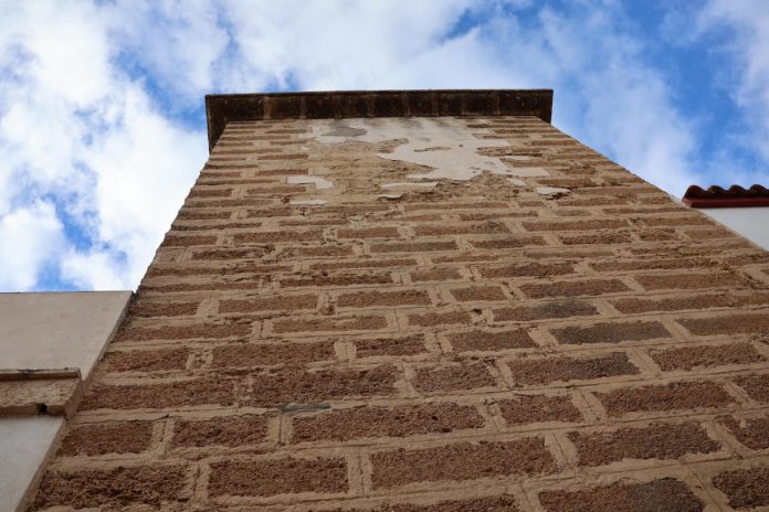 un testigo industrial entre el campo y la villa un testigo industrial entre el campo y la villa