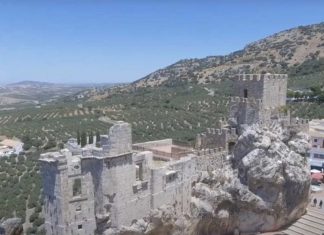 Castillo de Zuheros Castillo de Zuheros