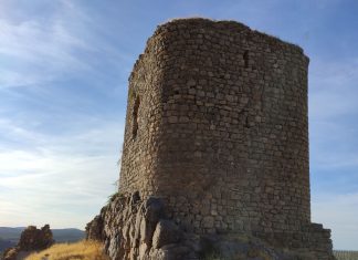 Castillo de la Encomienda del Víboras castillo de la encomienda del víboras - fotografía cortesia de wikipedia