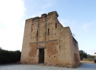 Torre de San Bartolomé Torre de San Bartolomé. Fuente: wikipedia