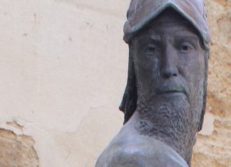 Álvar Núñez Cabeza de Vaca monumento dedicado a Alvar Núñez cabeza de vaca