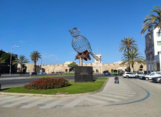 Monumento a la Constitución de 1978 monumento a la constitución española de 1978 - fotografía de portada