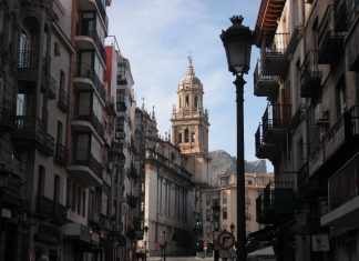 Leyenda del niño de la Catedral leyenda del niño de la Catedral de Jaén