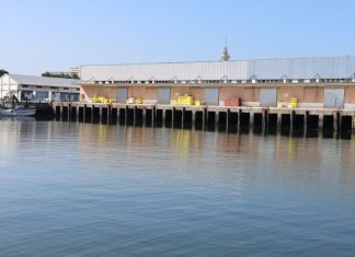 Muelle comercial de Cádiz muelle comercial de Cádiz