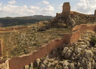 Castillo de Xiquena castillo de xiquena