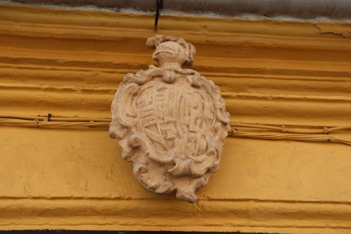 IHS en piedra portuense IHS en piedra portuense