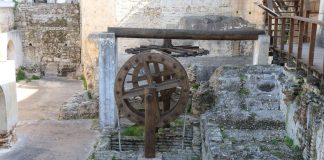 Noria del aljibe del Alcázar